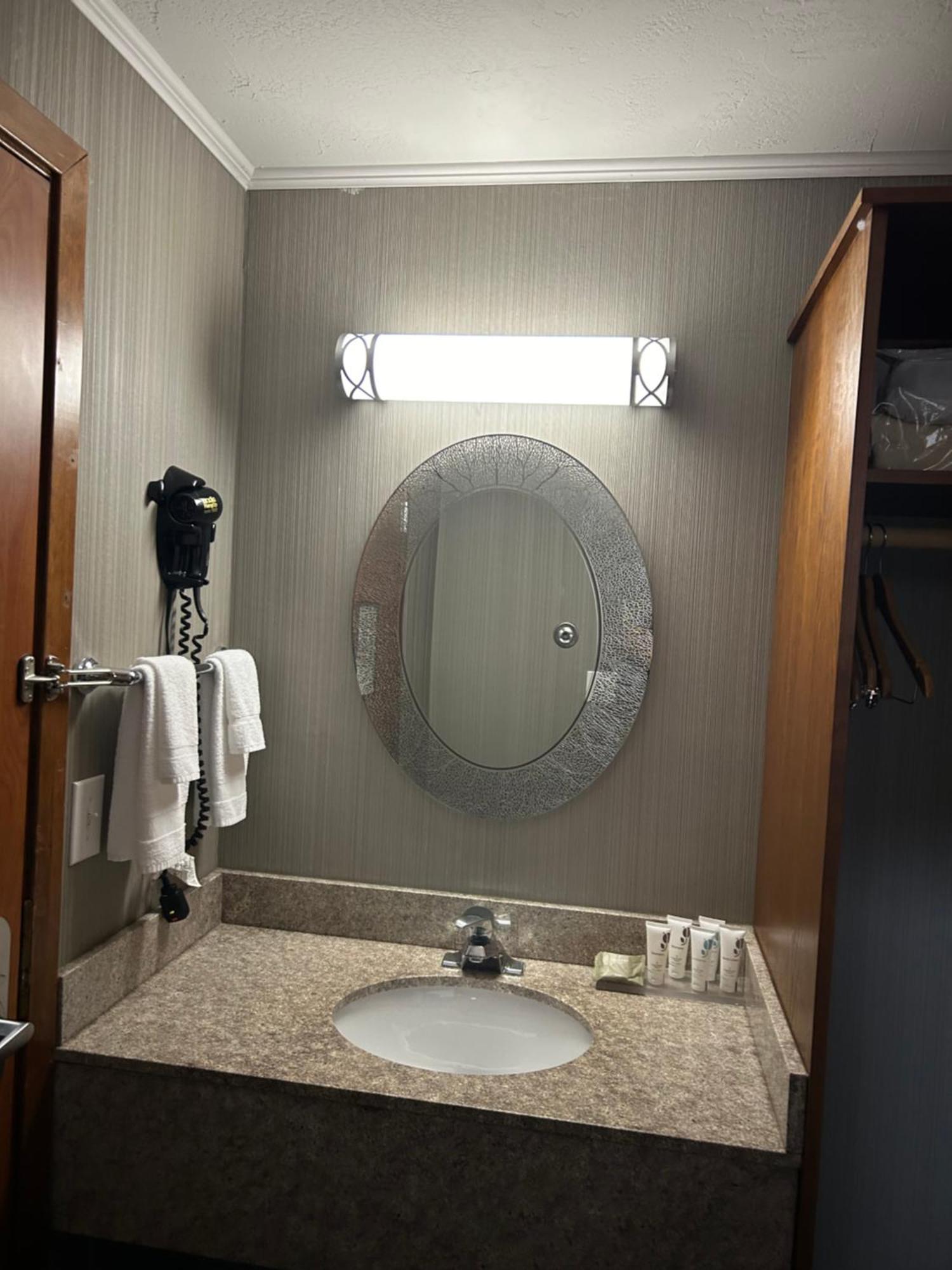 Country Inn & Suites By Radisson, Delta Park North Portland Dış mekan fotoğraf