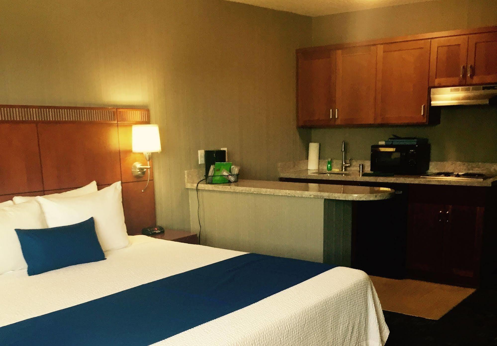 Country Inn & Suites By Radisson, Delta Park North Portland Dış mekan fotoğraf